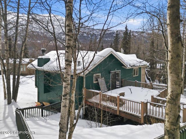 8852 Dome Circle, Eagle River, AK 99577