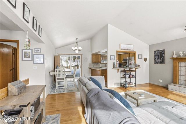 8852 Dome Circle, Eagle River, AK 99577