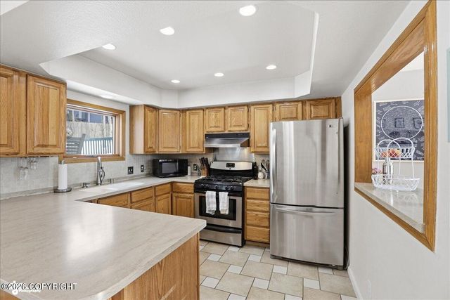 8852 Dome Circle, Eagle River, AK 99577