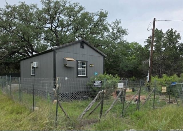 154 GRANDVIEW CIR, Bandera, TX 78003