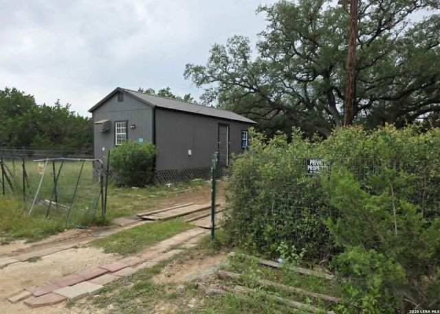 154 GRANDVIEW CIR, Bandera, TX 78003