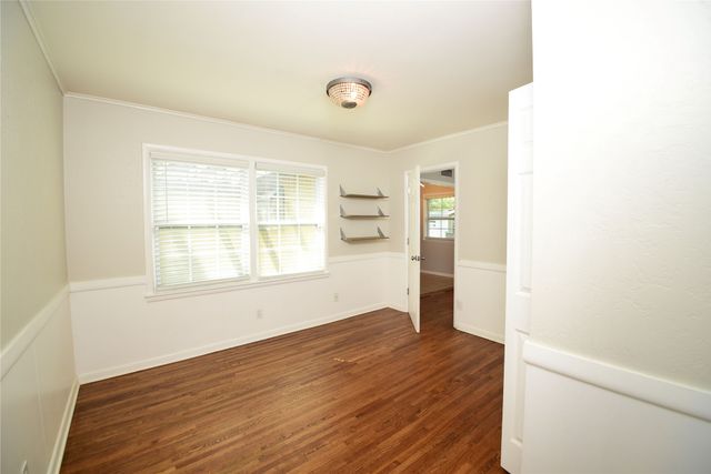10 S 106th East Place, Tulsa, OK 74128