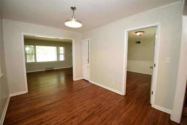10 S 106th East Place, Tulsa, OK 74128