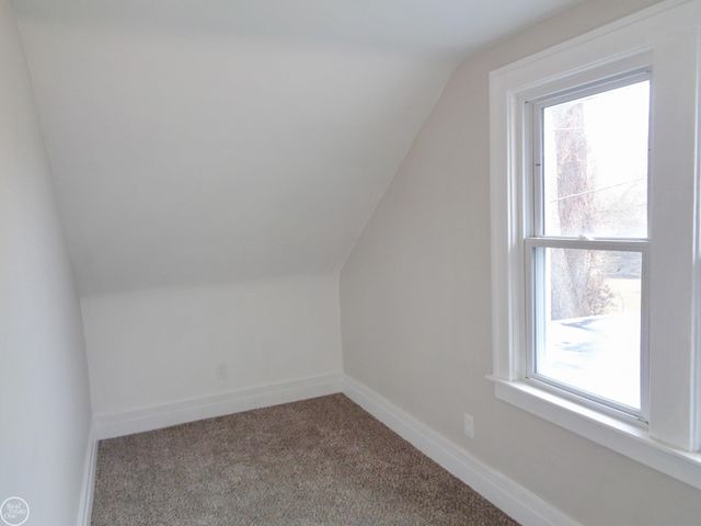 40 Riverside Drive, Mount Clemens, MI 48043