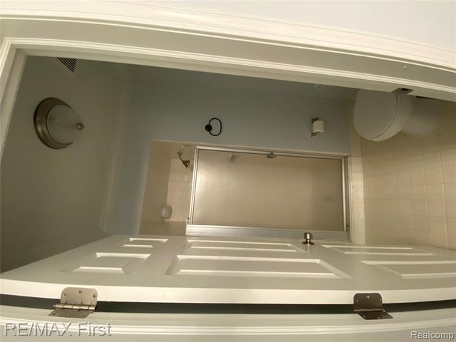 17769 Edloytom Way, Clinton Township, MI 48038