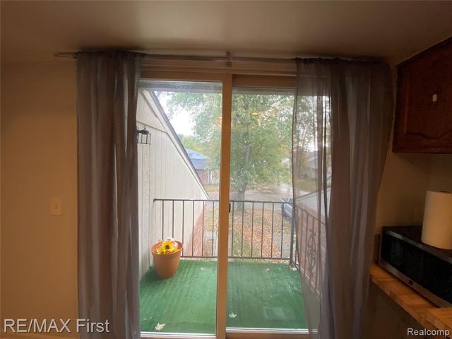 17769 Edloytom Way, Clinton Township, MI 48038