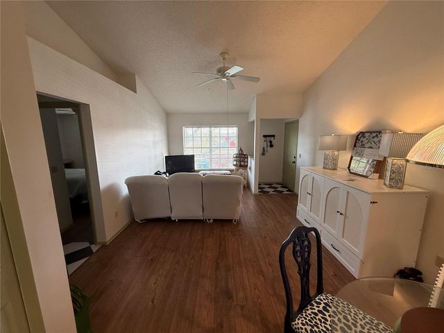 108 RESERVE CIR 212, Oviedo, FL 32765