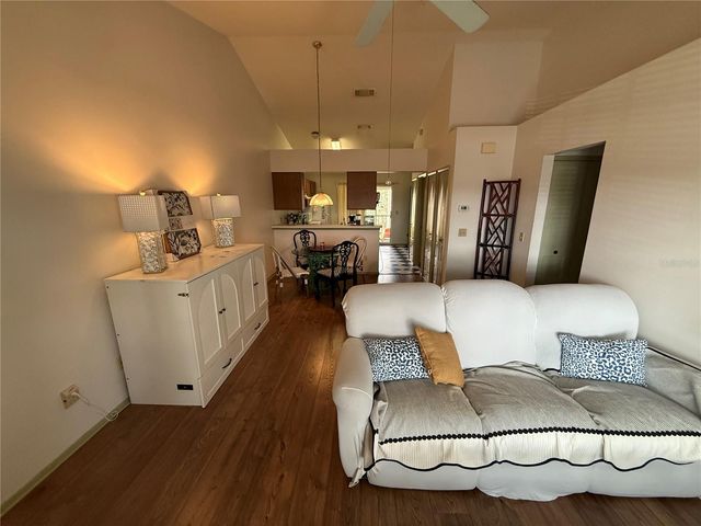 108 RESERVE CIR 212, Oviedo, FL 32765