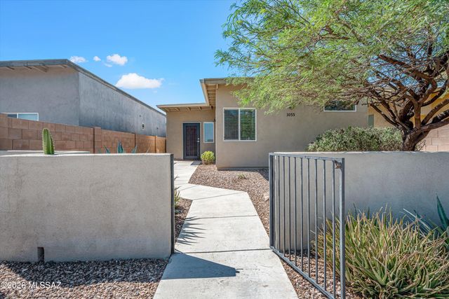 3055 N Dales Crossing Drive, Tucson, AZ 85745