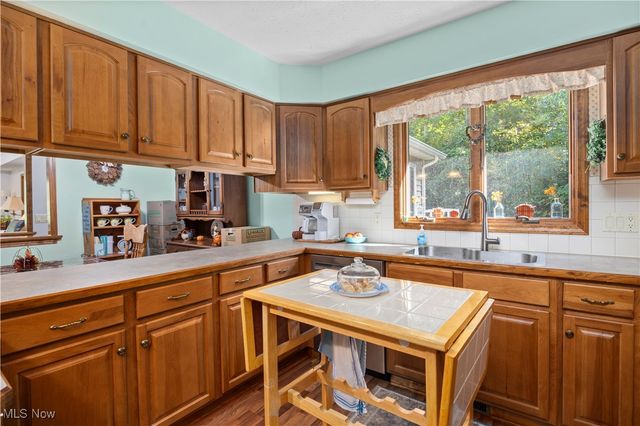 13612 Thompson Road, Vermilion, OH 44089