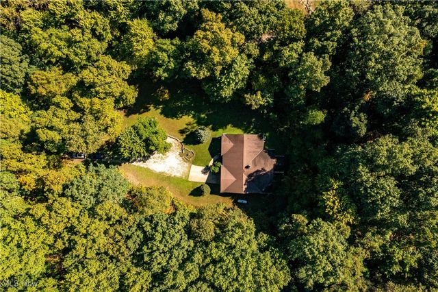 13612 Thompson Road, Vermilion, OH 44089