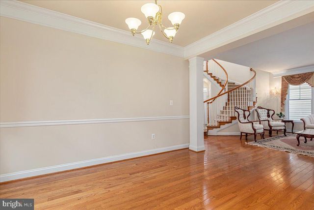 5645 TOWER HILL CIR, Alexandria, VA 22315