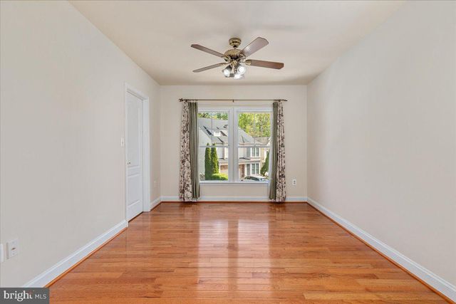 5645 TOWER HILL CIR, Alexandria, VA 22315