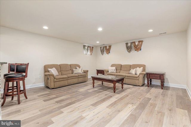 5645 TOWER HILL CIR, Alexandria, VA 22315