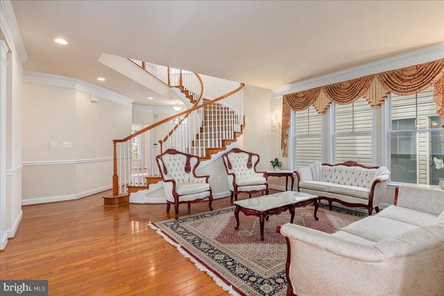 5645 TOWER HILL CIR, Alexandria, VA 22315