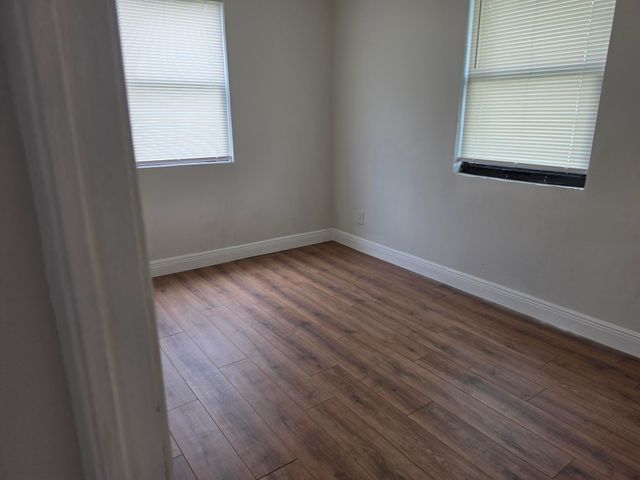 3110 Avenue F, West Palm Beach, FL 33404