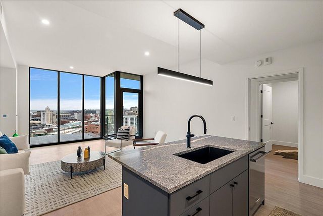 144 Oakes Street 1905, Grand Rapids, MI 49503