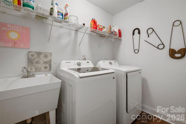 3321 Luke Crossing Drive, Charlotte, NC 28226