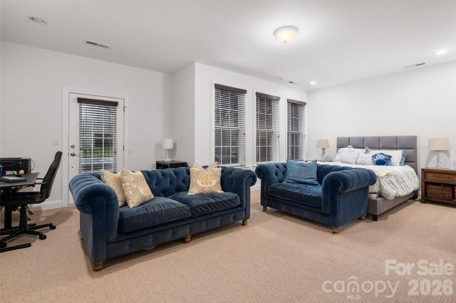 3321 Luke Crossing Drive, Charlotte, NC 28226