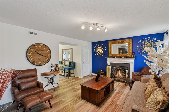 7970 Valley Crossing Drive, Colerain Twp, OH 45247