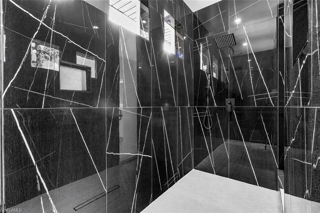 2604 20th AVE NE, Naples, FL 34120