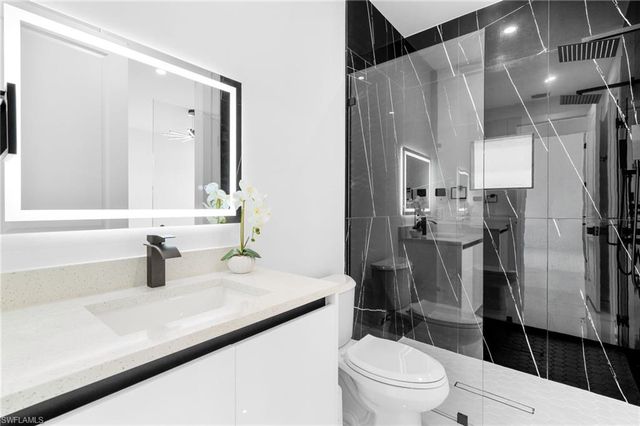 2604 20th AVE NE, Naples, FL 34120