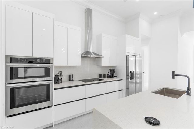 2604 20th AVE NE, Naples, FL 34120