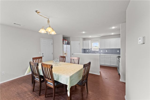701 NW 67th Avenue, Bentonville, AR 72713