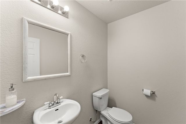 701 NW 67th Avenue, Bentonville, AR 72713