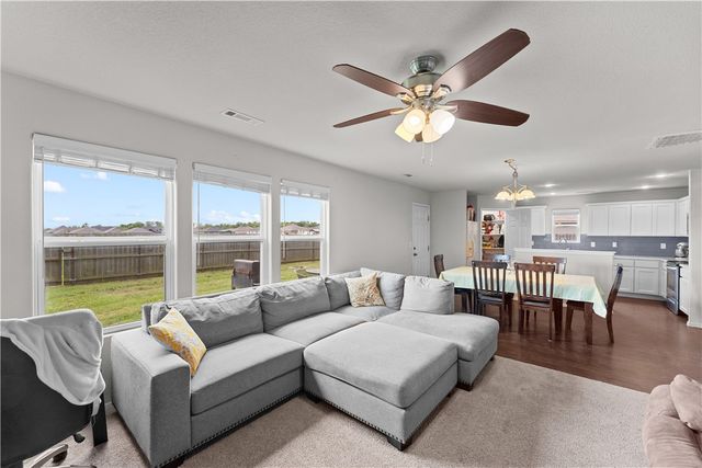 701 NW 67th Avenue, Bentonville, AR 72713
