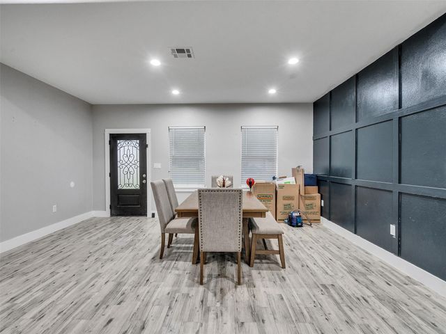 24 County Road 2293, Cleveland, TX 77327