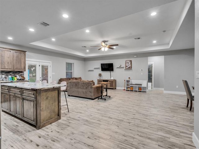 24 County Road 2293, Cleveland, TX 77327