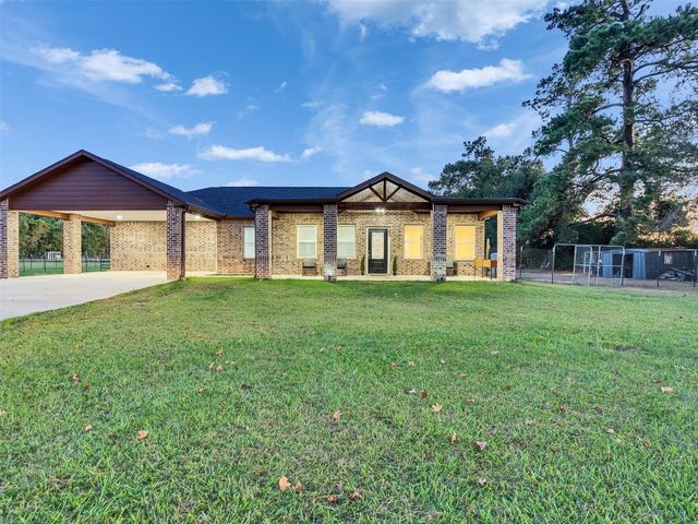 24 County Road 2293, Cleveland, TX 77327