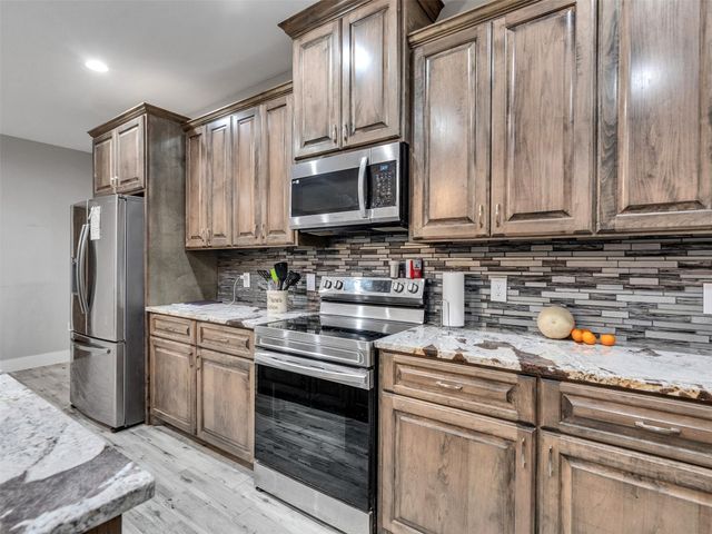 24 County Road 2293, Cleveland, TX 77327