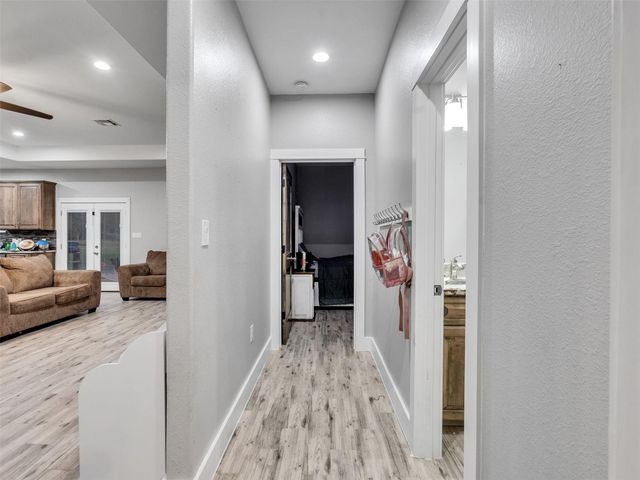 24 County Road 2293, Cleveland, TX 77327