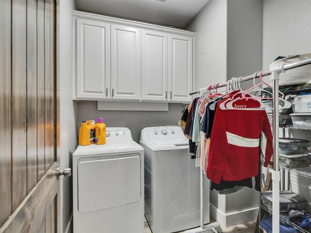 24 County Road 2293, Cleveland, TX 77327