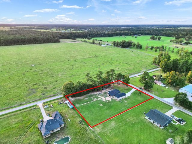 24 County Road 2293, Cleveland, TX 77327