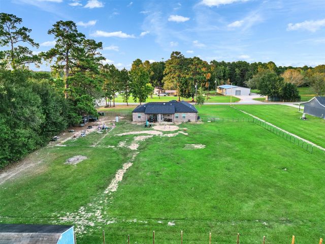 24 County Road 2293, Cleveland, TX 77327