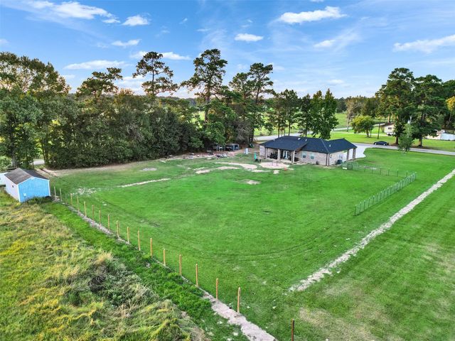24 County Road 2293, Cleveland, TX 77327