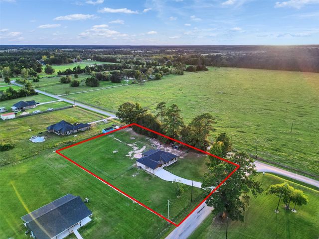 24 County Road 2293, Cleveland, TX 77327