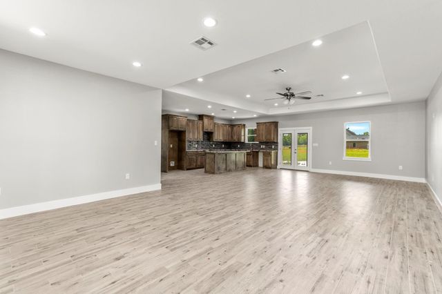 24 County Road 2293, Cleveland, TX 77327