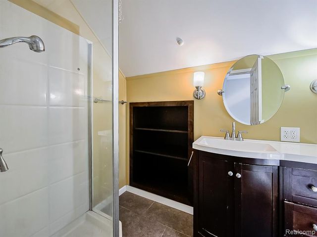 113 S Minerva Avenue, Royal Oak, MI 48067