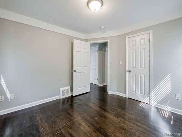 113 S Minerva Avenue, Royal Oak, MI 48067