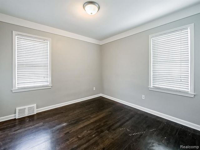 113 S Minerva Avenue, Royal Oak, MI 48067