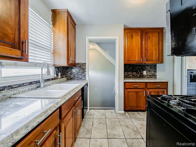 113 S Minerva Avenue, Royal Oak, MI 48067