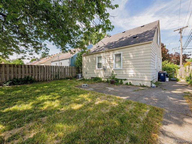 113 S Minerva Avenue, Royal Oak, MI 48067