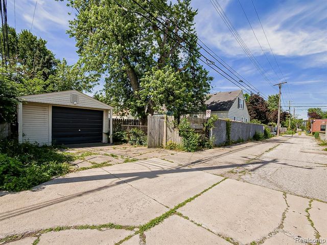 113 S Minerva Avenue, Royal Oak, MI 48067