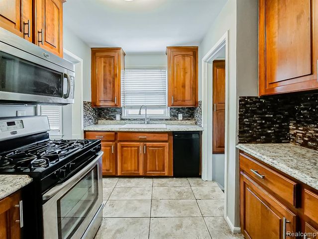 113 S Minerva Avenue, Royal Oak, MI 48067