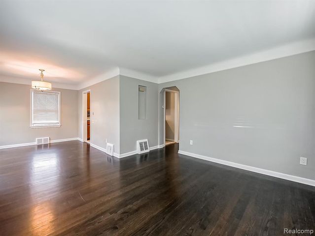 113 S Minerva Avenue, Royal Oak, MI 48067