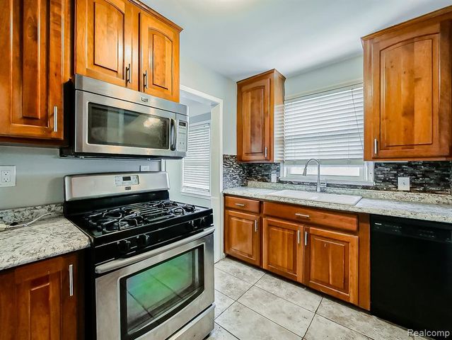 113 S Minerva Avenue, Royal Oak, MI 48067
